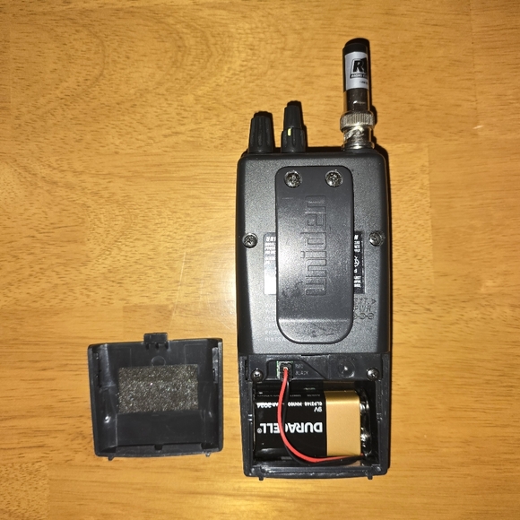 Uniden Bearcat Sportcat 180 Scanner - Picture 4 of 6